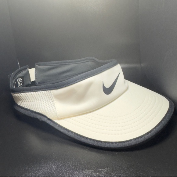 Nike Black and White Sports Visor - Picture 4 of 4